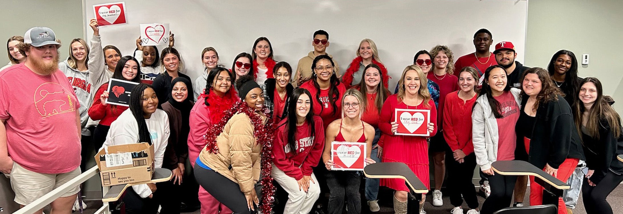Students in Kristen Brooks’ HLTH 4609 class show their support.